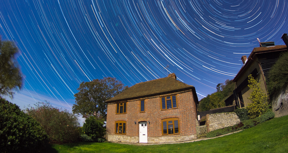 Watch the stars at Giraffe Cottage at Port Lympne Hotel & Reserve in Kent