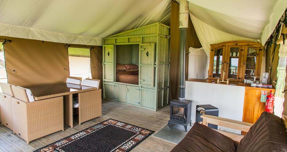 Luxury glamping holidays in Kent at Bear Lodge at Port Lympne Hotel & Reserve