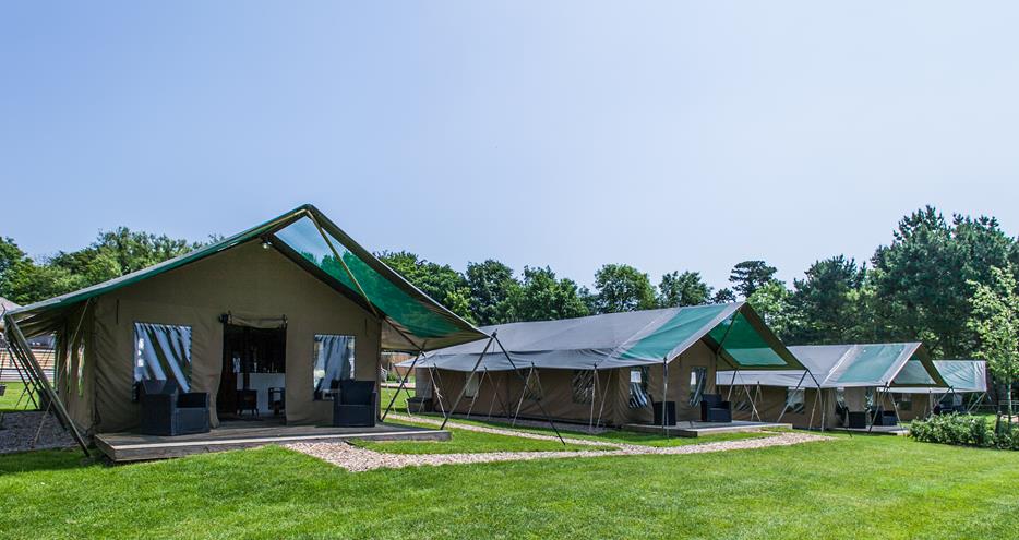 Family glamping stays in Kent at Bear Lodge at Port Lympne Hotel & Reserve
