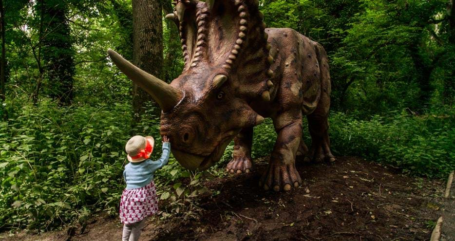Family Days out in Kent at Dinosaur Forest, Port Lympne Hotel & Reserve