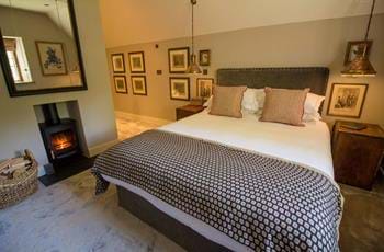 Housekeeping Assistants