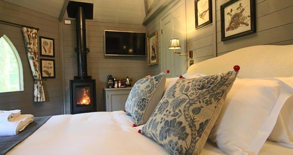 Forest Hideaway cabin at Port Lympne Hotel & Reserve