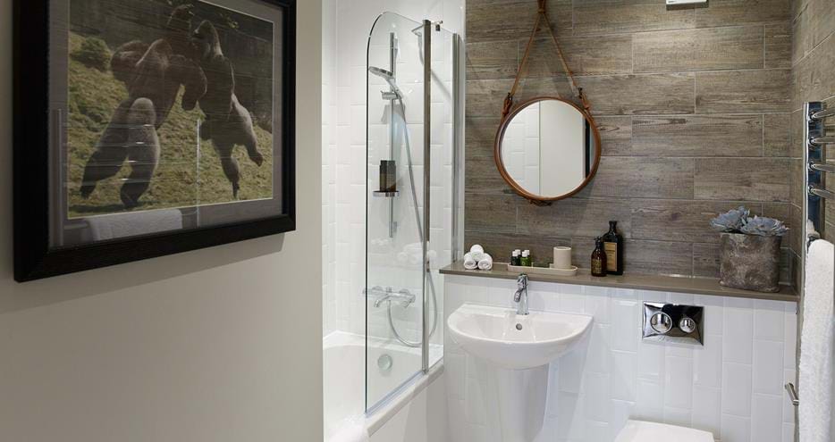 Treehouse Hotel bathroom at Port Lympne Hotel & Reserve in Kent