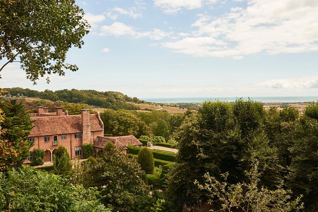 Tiger Lodge Short Breaks Sleep Next To The Tigers The Aspinall