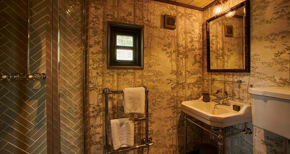 The bathroom at Leopard Creek at Port Lympne Hotel & Reserve in Kent