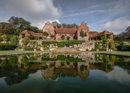Jeff Oliver wedding photography at Port Lympne Hotel in Kent